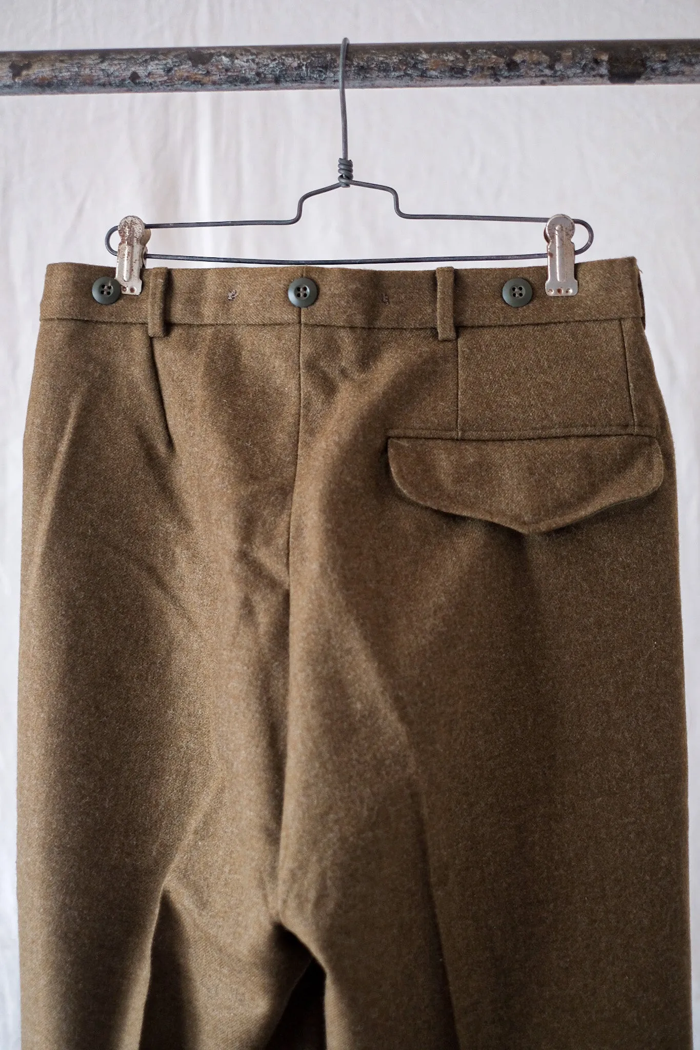 [~ 90's] Taille des pantalons de laine de l'armée australienne.76S