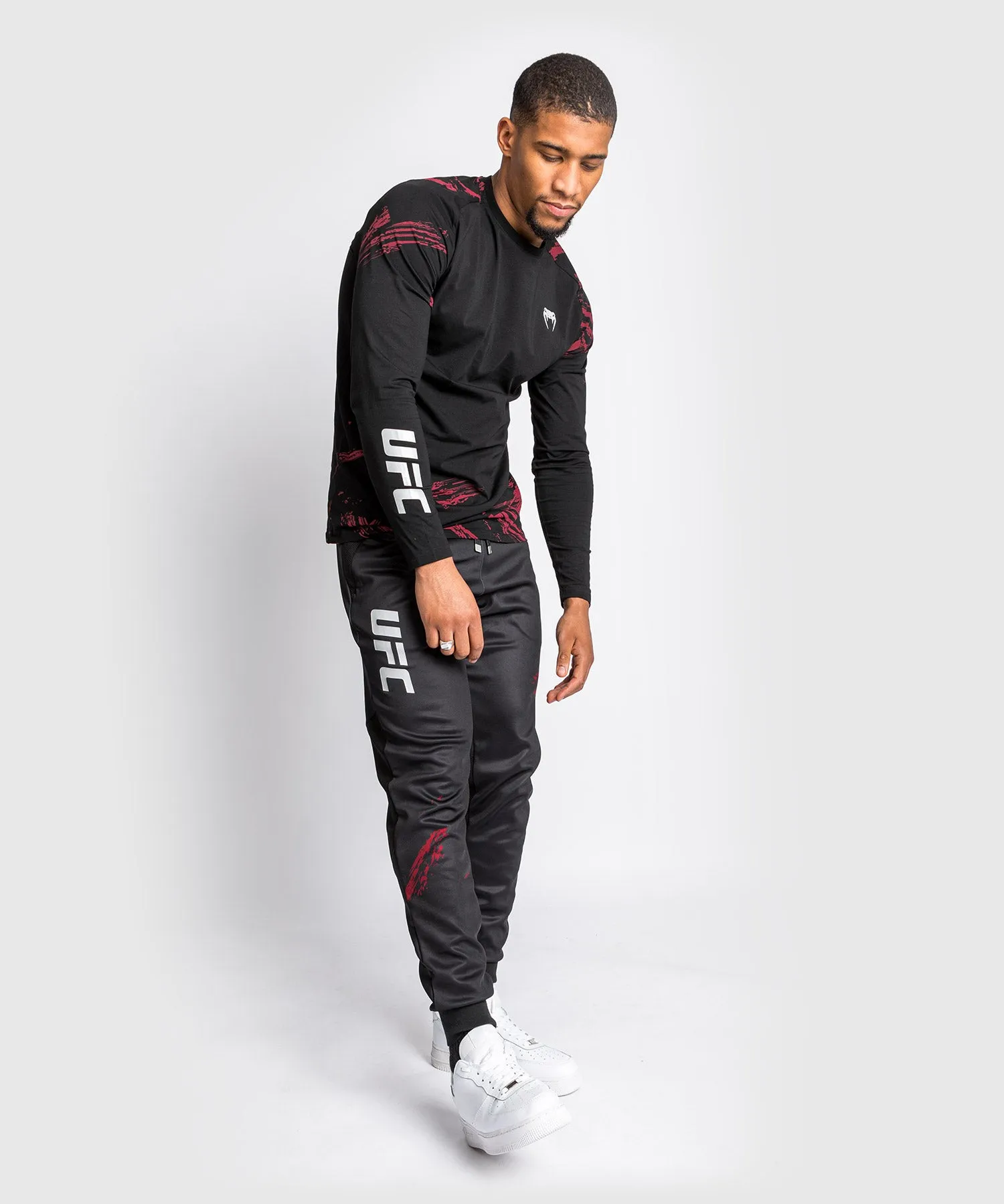 Pantalon de jogging UFC Venum Authentic Fight Week 2.0 - Noir/Rouge