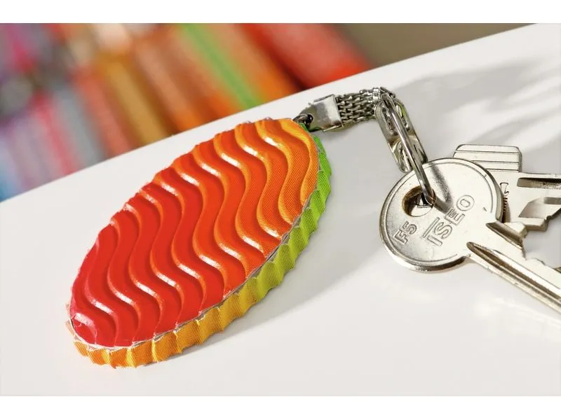 PORTE-CLÉS À DÉCORER Assortis
