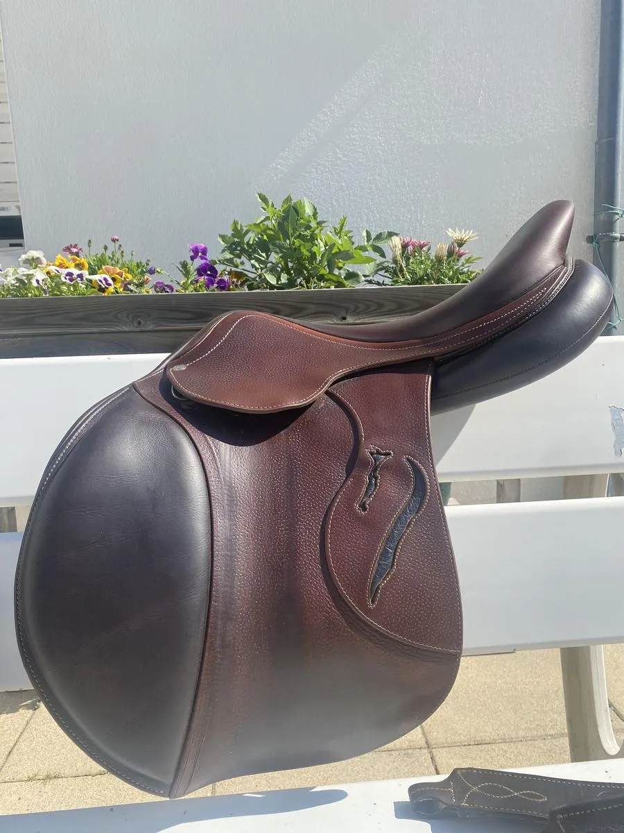 Selle Antares 2021